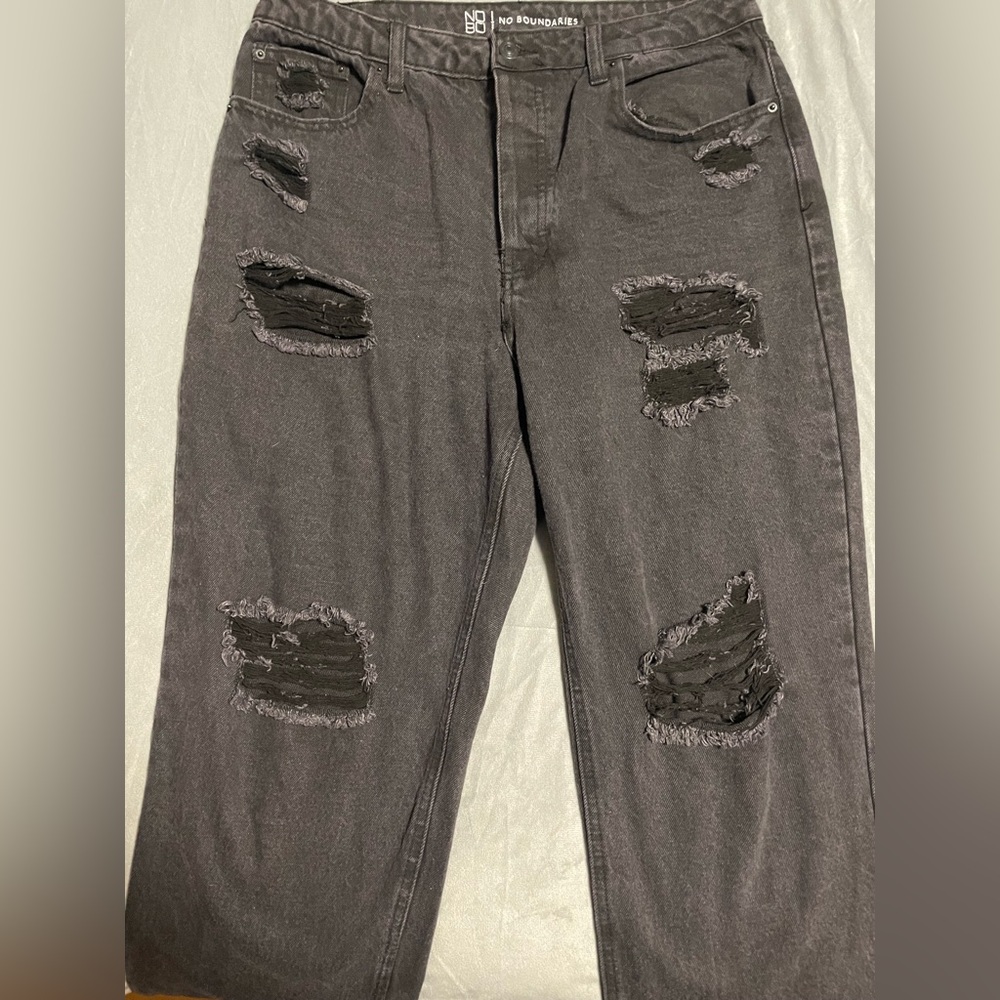 No boundaries Women’s black Straight leg Jeans